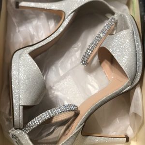 Prom shoes unworn size 8